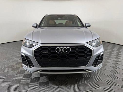 2022 Audi Q5 45 S line Premium Plus