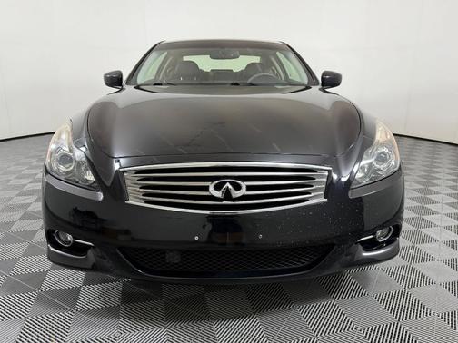 2015 INFINITI Q60 Base
