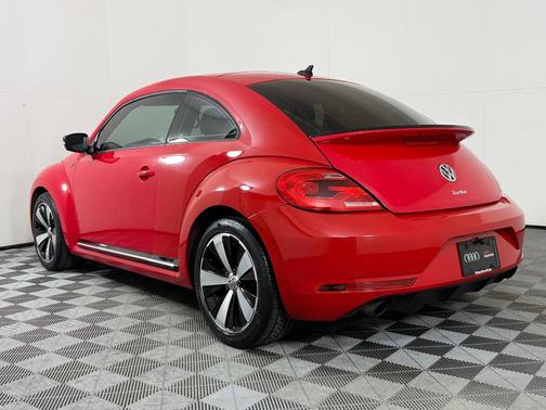 2014 Volkswagen Beetle 2.0T R-Line
