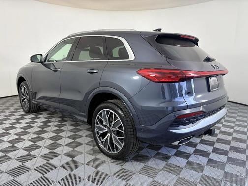2025 Audi Q5 Premium Plus TFSI quattro S tronic