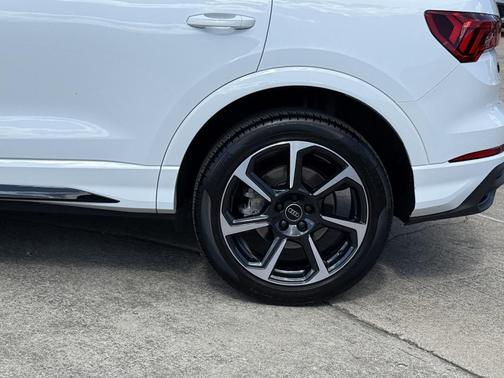 2025 Audi Q3 45 S line Premium Plus