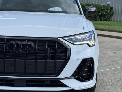 2025 Audi Q3 45 S line Premium Plus