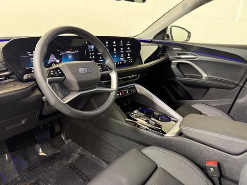 2025 Audi Q5 Premium Plus TFSI quattro S tronic