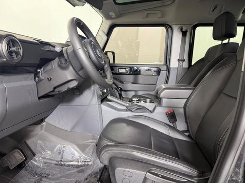 2024 INEOS Grenadier Fieldmaster