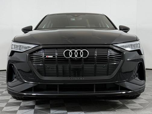 2023 Audi e-tron Sportback S line Premium Plus