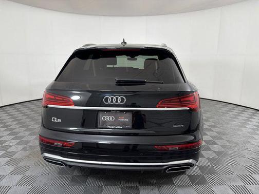 Mythos Black Metallic 2021 Audi Q5 Premium Plus 55 TFSI e quattro S tronic