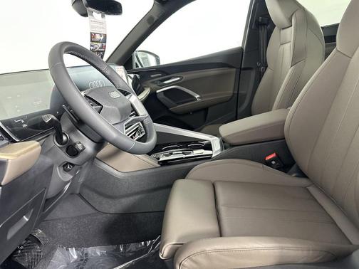 2025 Audi Q5 Premium Plus TFSI quattro S tronic