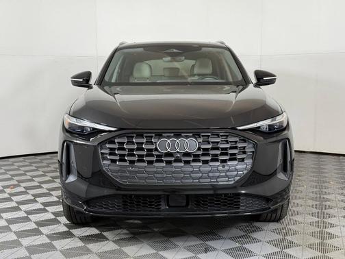 2025 Audi Q5 Premium TFSI quattro S tronic