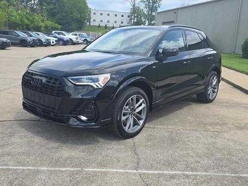 2025 Audi Q3 Premium 45 TFSI S line quattro Tiptronic
