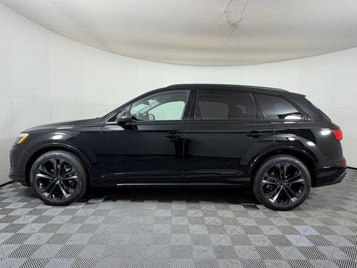 Mythos Black Metallic 2026 Audi Q7 55 Premium Plus