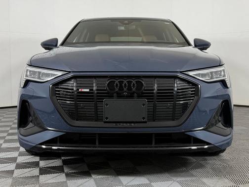 2023 Audi e-tron Sportback S line Premium Plus