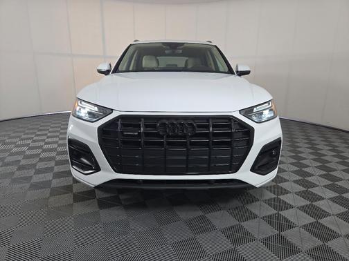 2025 Audi Q5 40 Premium
