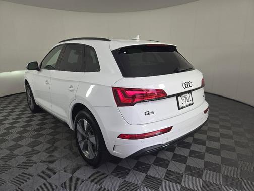 2025 Audi Q5 40 Premium