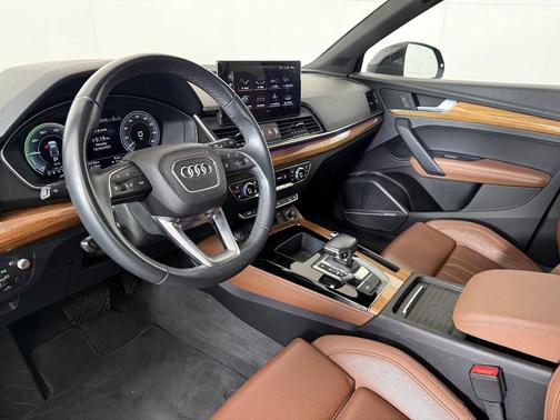2021 Audi Q5 Prestige 55 TFSI e quattro S tronic