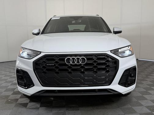 2025 Audi Q5 45 S line Premium