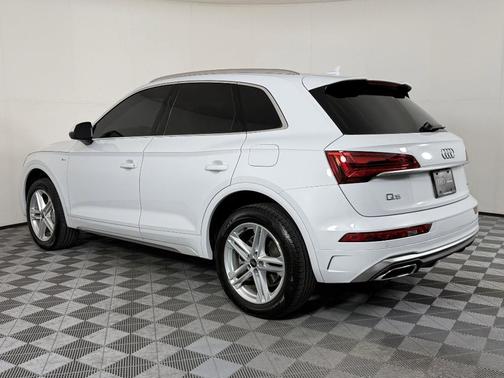 2024 Audi Q5 55 S line Premium Plus