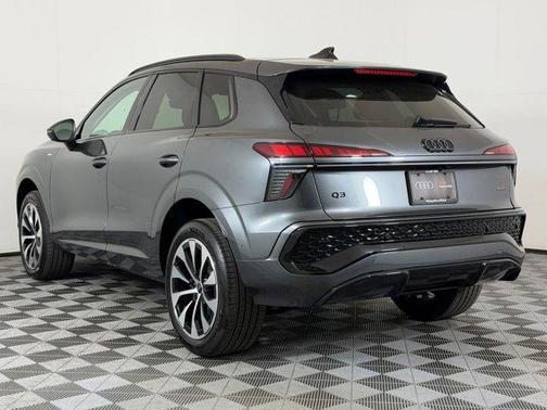 Daytona Gray Pearl Effect 2026 Audi Q3 TFSI quattro S tronic