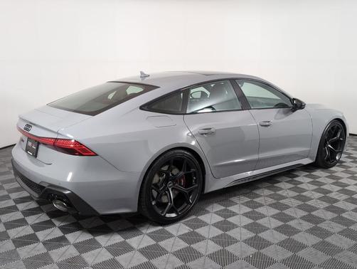 2025 Audi RS 7 4.0T Performance