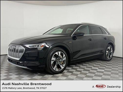 2022 Audi e-tron Premium