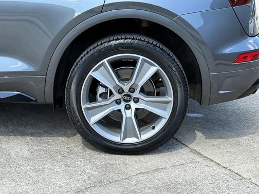 2025 Audi Q5 45 S line Premium