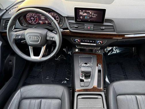 2020 Audi Q5 45 Premium Plus