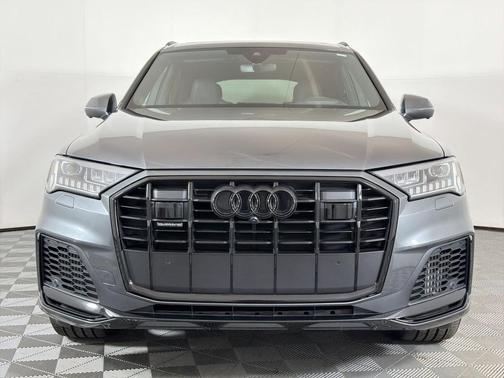 2024 Audi Q7 55 Prestige