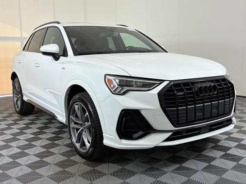 2025 Audi Q3 Premium 45 TFSI S line quattro Tiptronic