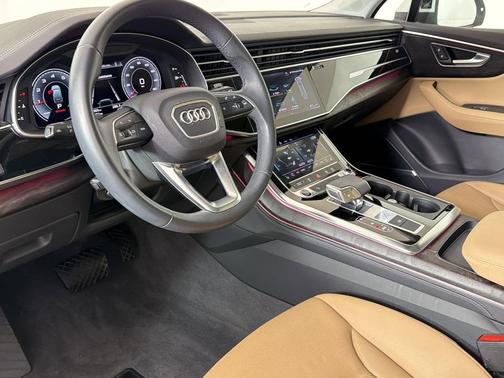 Carrara White 2023 Audi Q7 45 Premium Plus