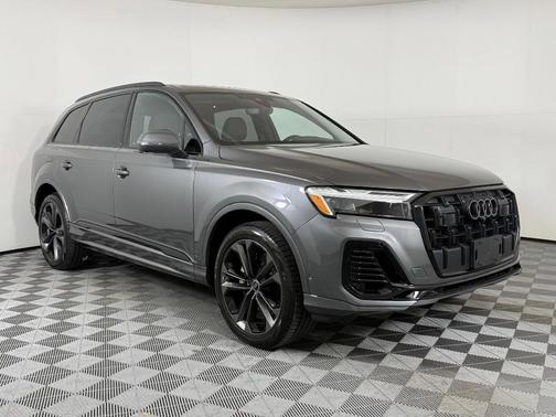 2025 Audi Q7 55 Premium Plus