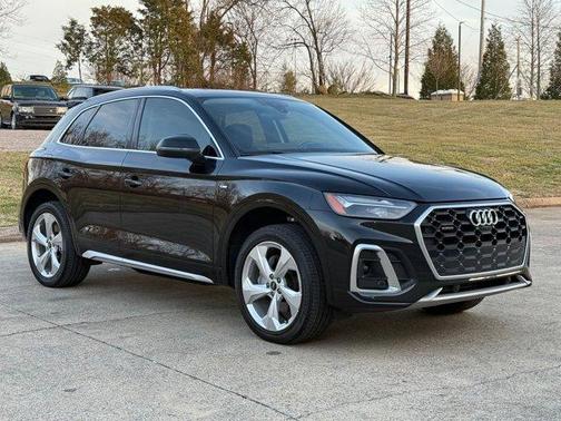 2022 Audi Q5 45 S line Premium Plus