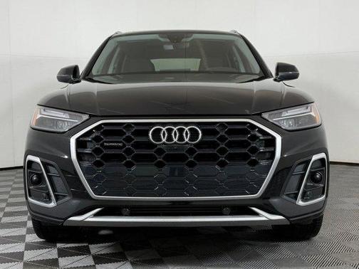 2022 Audi Q5 45 S line Premium Plus