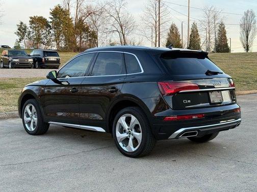 2022 Audi Q5 45 S line Premium Plus
