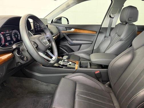 2022 Audi Q5 45 S line Premium Plus