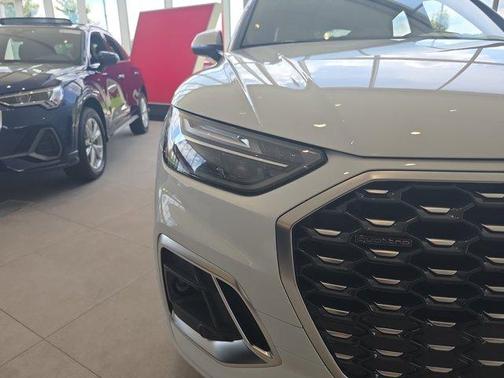 2025 Audi Q5 45 S line Premium Plus
