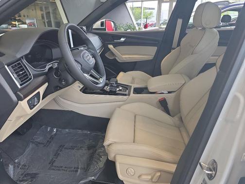 2025 Audi Q5 45 S line Premium Plus