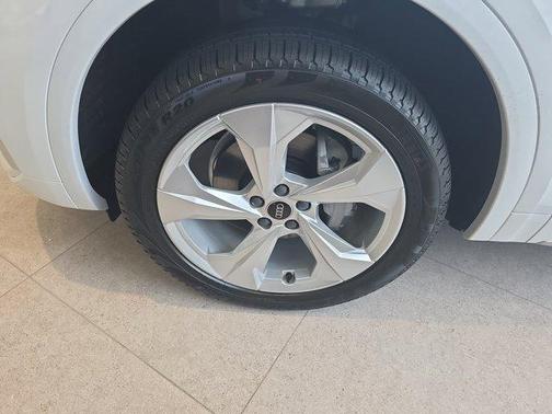 2025 Audi Q5 45 S line Premium Plus