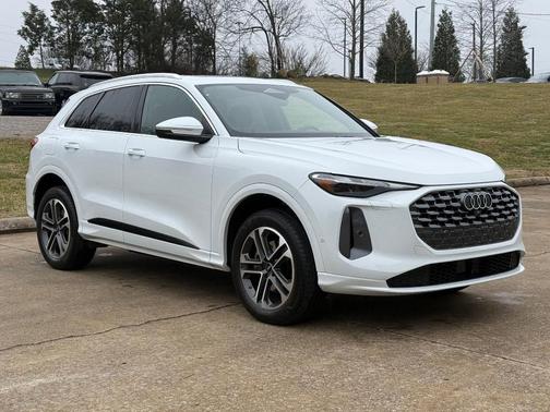 2025 Audi Q5 Premium TFSI quattro S tronic