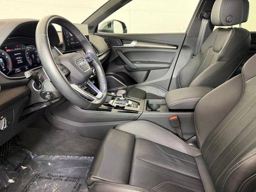 2023 Audi Q5 45 S line Premium Plus