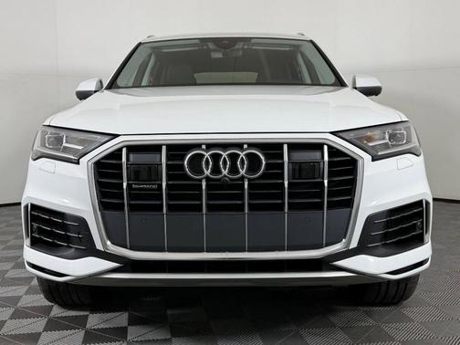 2022 Audi Q7 55 Premium Plus