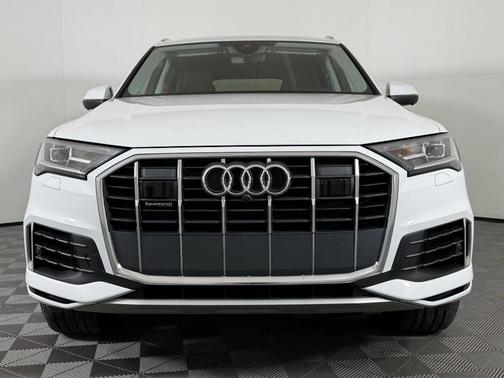 2022 Audi Q7 55 Premium Plus