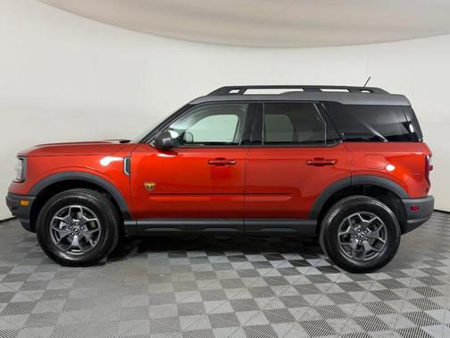 Hot Pepper Red Tinted Clearcoat 2022 Ford Bronco Sport Badlands