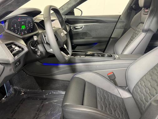 Daytona Gray Pearl Effect 2026 Audi S e-tron GT Prestige quattro