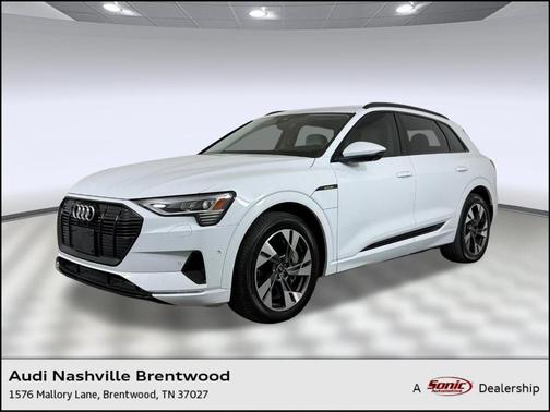 2022 Audi e-tron Premium