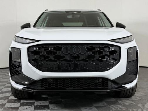 2026 Audi Q3 S line