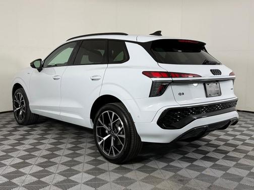 2026 Audi Q3 S line