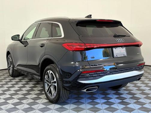 2025 Audi Q5 Premium Plus