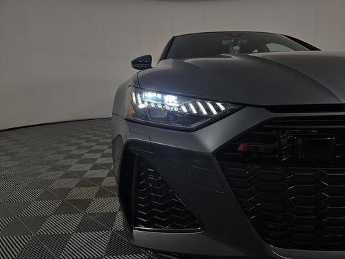 2025 Audi RS 7 4.0T Performance