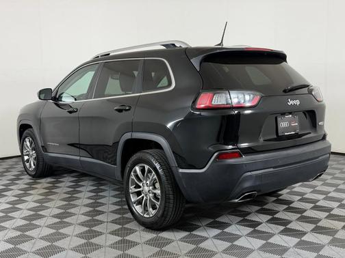 Diamond Black Crystal Pearlcoat 2020 Jeep Cherokee Latitude Plus