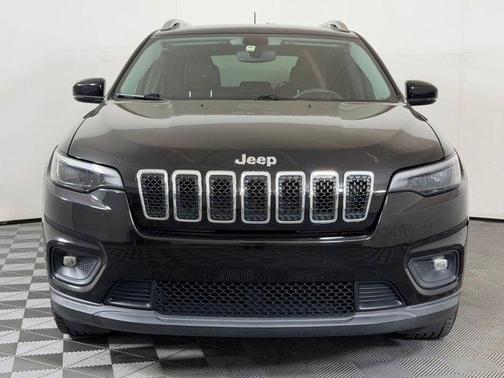 Diamond Black Crystal Pearlcoat 2020 Jeep Cherokee Latitude Plus