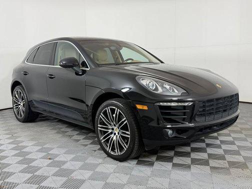 2016 Porsche Macan S